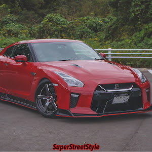 NISSAN GT-R R35