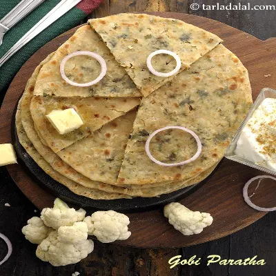 Stuffed Gobhi Paratha With Salad Chutney & Butter