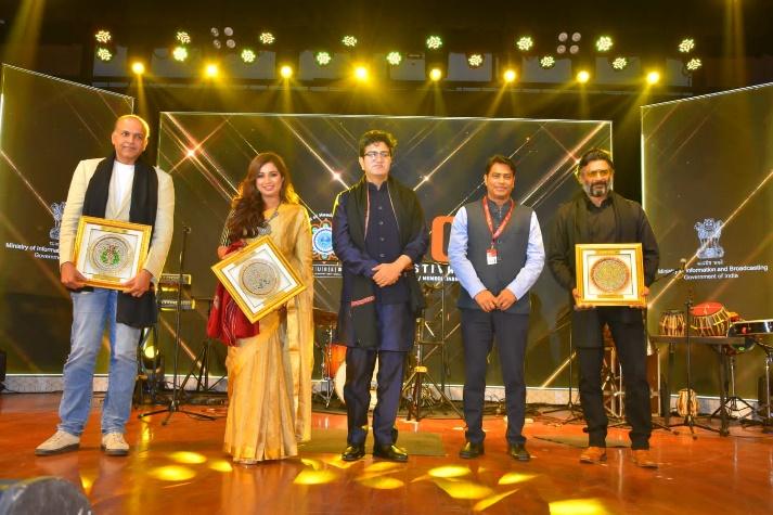 Shanghai Corporation Organization Film Festival Comes to a Close Marathi  Film Godavari bags Best Film Award at SCO Film Festival Xiaozhi Rao wins  Best Director for Chinese Film Homecoming