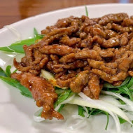 清真中國牛肉麵館(信義A8店)