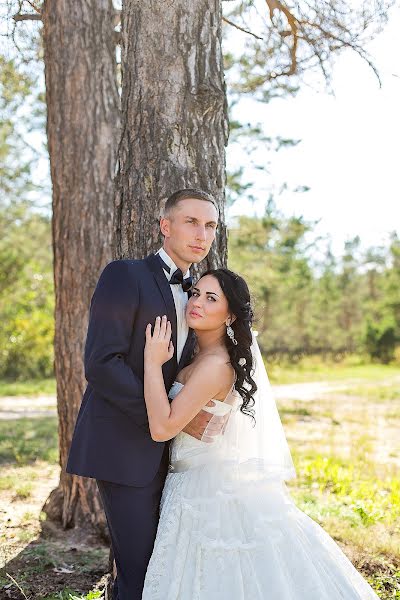 Fotógrafo de casamento Olga Dik (olgadik). Foto de 2 de fevereiro 2016