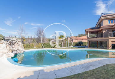 House with pool and terrace 2