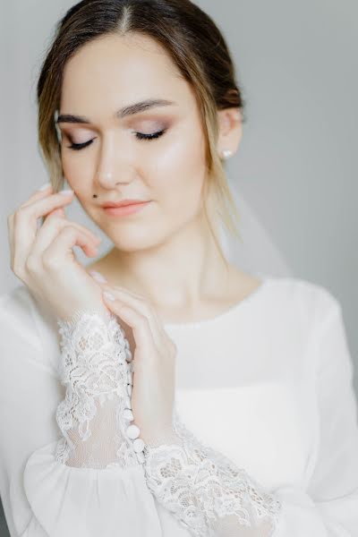 Wedding photographer Evgeniya Lozanova (lozanova). Photo of 17 April 2019