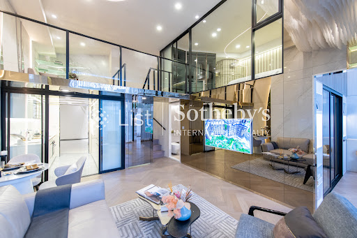 Apartment with pool 3
