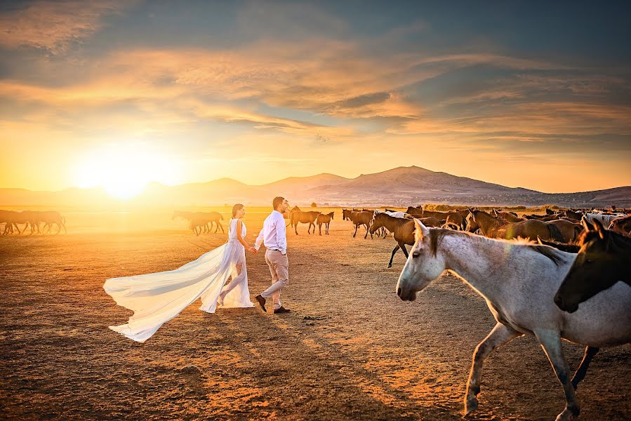 Wedding photographer Özgür Aslan (ozguraslan). Photo of 16 October 2019