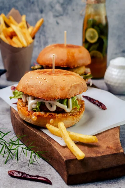 Cheesy Paneer Burger