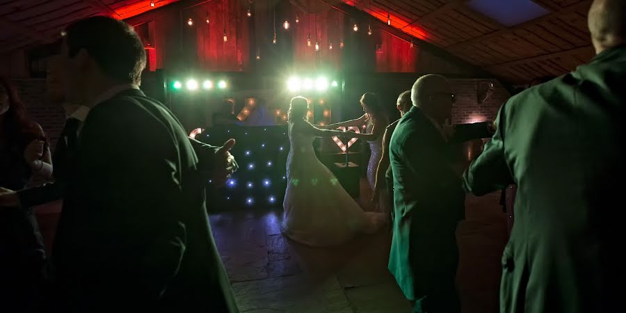 Wedding photographer Carl Dewhurst (dewhurst). Photo of 2 February 2019