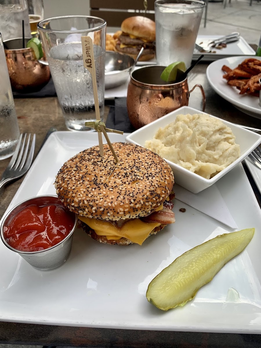 Double Stack Burger on GF Bun w/ Garlic Mashed Potatoes