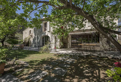 House with pool and garden 5