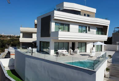 Villa with pool and terrace 16