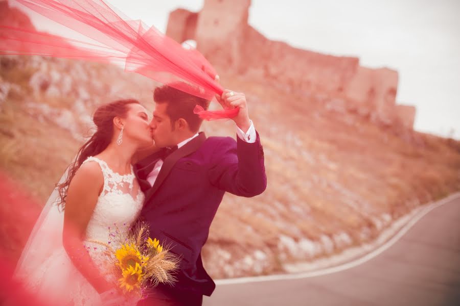 Nhiếp ảnh gia ảnh cưới Sorin Ciutacu (visualmedia). Ảnh của 21 tháng 2 2017