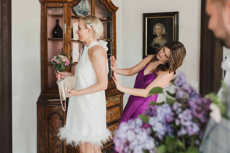 Fotógrafo de casamento Linda Strauta Brauere (bilzuligzda). Foto de 1 de junho 2023