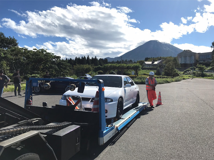 スカイライン GT-Rのドライブ・JAFに関するカスタム事例の投稿画像2枚目