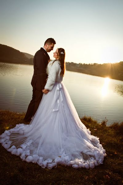 Fotografo di matrimoni Erik Mojsej (mojsejerik). Foto del 16 aprile 2019