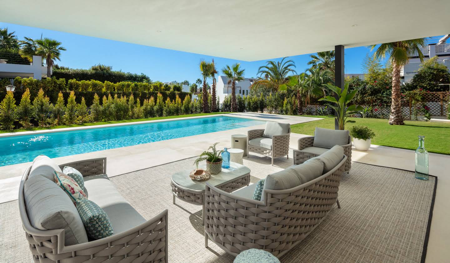 Villa with pool and garden Marbella