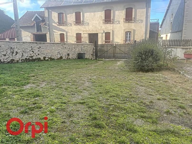 Vente maison 5 pièces 132 m² à Saint-Sauvier (03370), 53 500 €