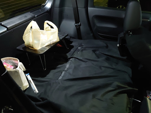 N Wgn カスタム Jh4のテーブル取り付け 車内快適化計画 車中泊してみたい 意外とイケそうに関するカスタム メンテナンスの投稿画像 車 のカスタム情報はcartune