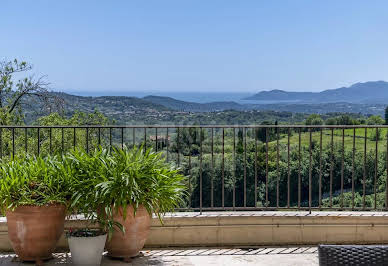 Apartment with terrace 3