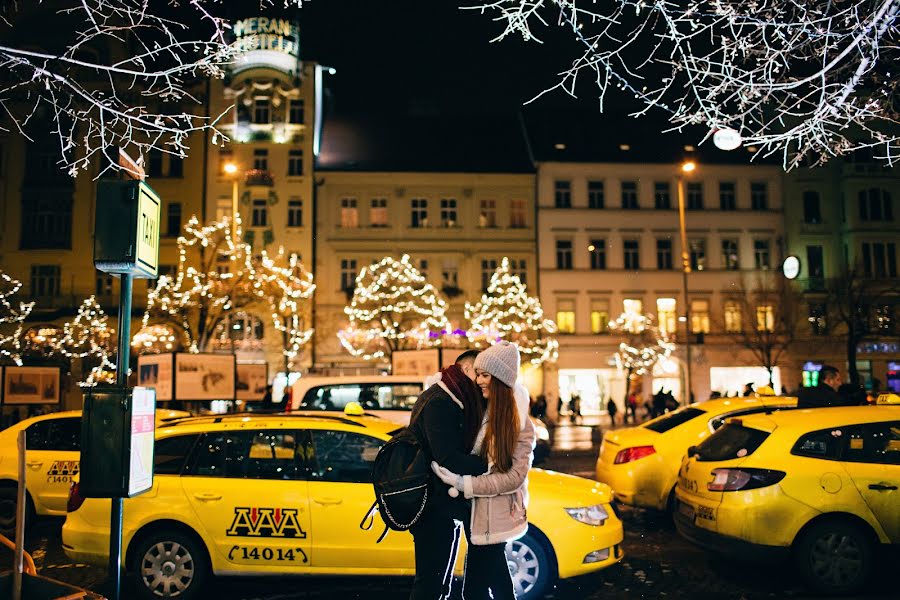 Fotógrafo de casamento Aleksandra Shulga (photololacz). Foto de 5 de dezembro 2017