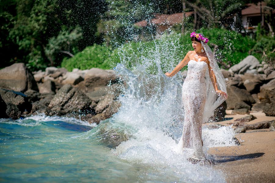 Wedding photographer Natalya Vyalkova (vostokdance). Photo of 27 November 2013