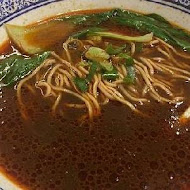 段純貞牛肉麵(建功店)