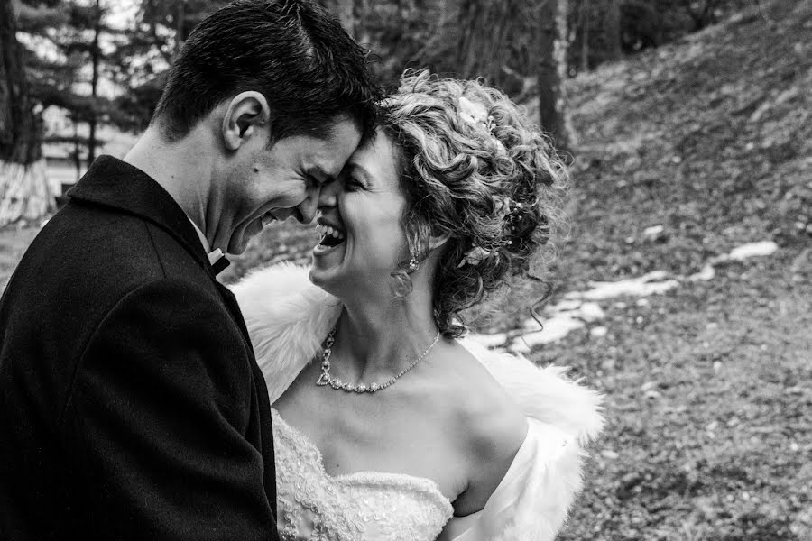 Fotógrafo de casamento Doru Coroiu (ghortin). Foto de 18 de março