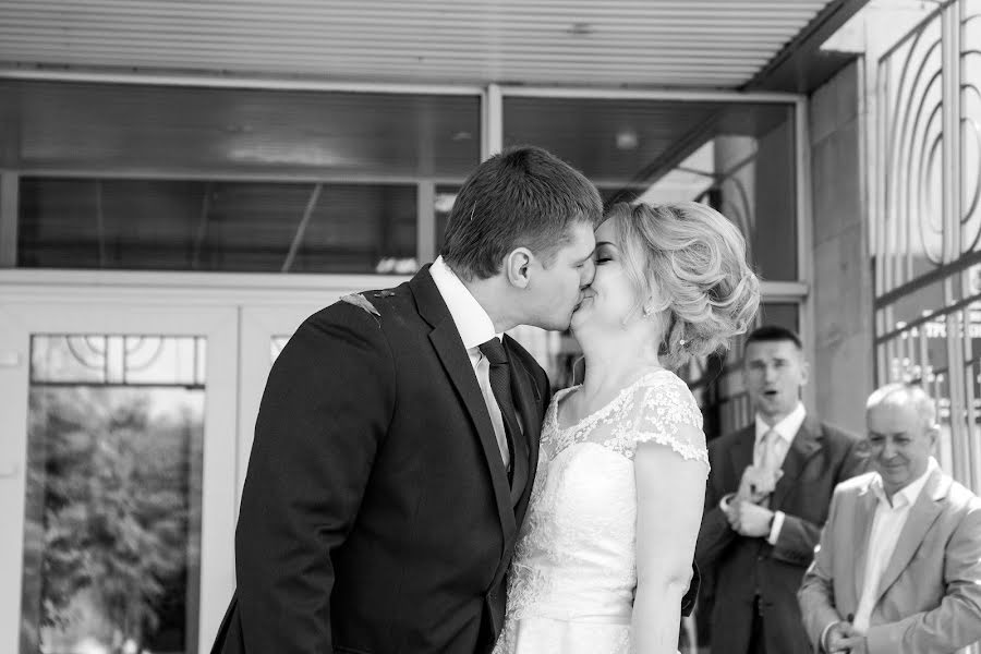 結婚式の写真家Anna Krylova (listel)。2016 11月11日の写真