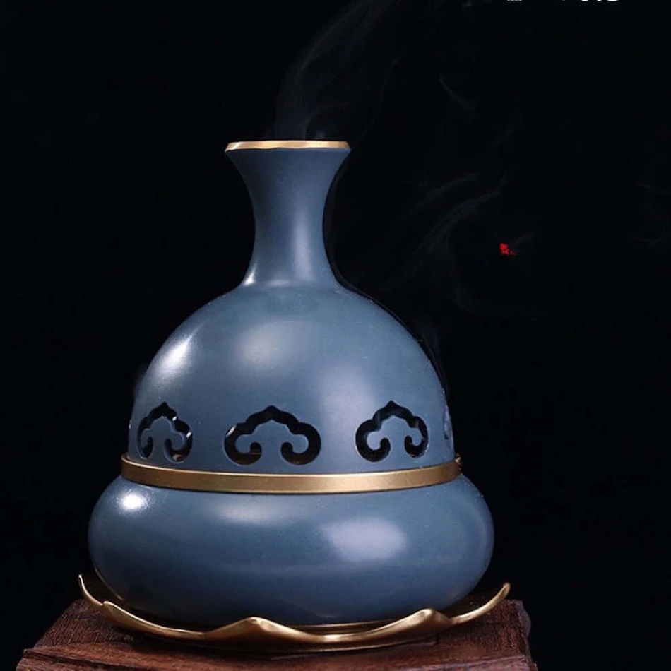 Brûleur d'encens domestique fait à la main en laiton, forme de gourde, parfait pour l'aromathérapie et une ambiance relaxante.