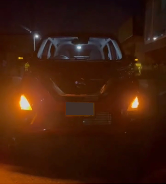 デイズハイウェイスターのウィンカーLED化・洗車サボり中・コロナウイルス感染拡大中に関するカスタム事例の投稿画像2枚目