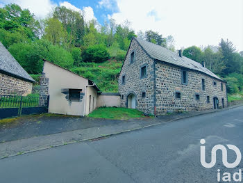 maison à Rochefort-Montagne (63)