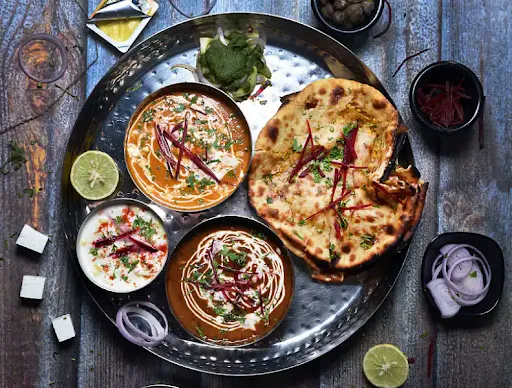 Aloo Pyaz Chur Chur Naan Thali