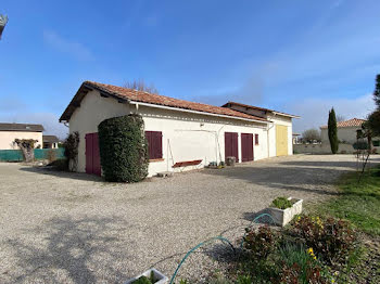 ferme à La Ville-Dieu-du-Temple (82)