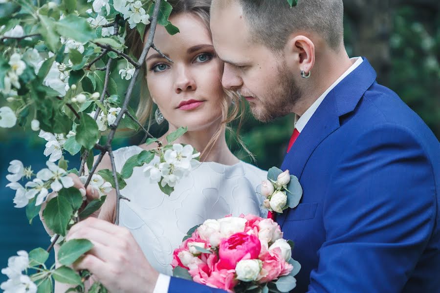 Fotógrafo de casamento Aleksandra Krasnozhen (alexkrasnozhen). Foto de 30 de maio 2018