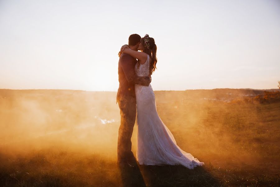 Wedding photographer Nataliya Lanova-Prelle (nataliyalanova). Photo of 25 February 2023