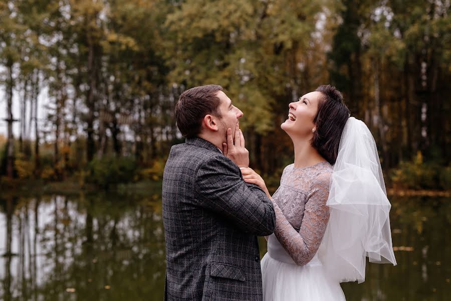 Fotografo di matrimoni Olya Bezhkova (bezhkova). Foto del 19 febbraio 2020