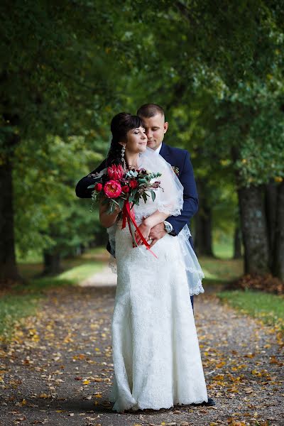 Bryllupsfotograf Olga Simonova (simol). Foto fra august 21 2019