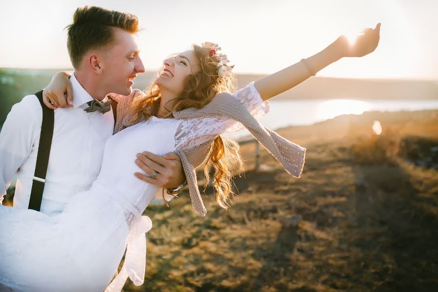 Fotógrafo de casamento Ekaterina Boguckaya (bogutsky). Foto de 10 de janeiro 2018