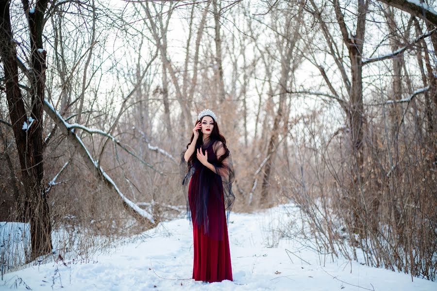 Fotógrafo de casamento Oksana Tkacheva (otkacheva). Foto de 8 de janeiro 2018