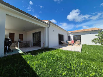 maison à Saint-Sulpice-de-Royan (17)