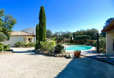 Villa with pool and terrace 2