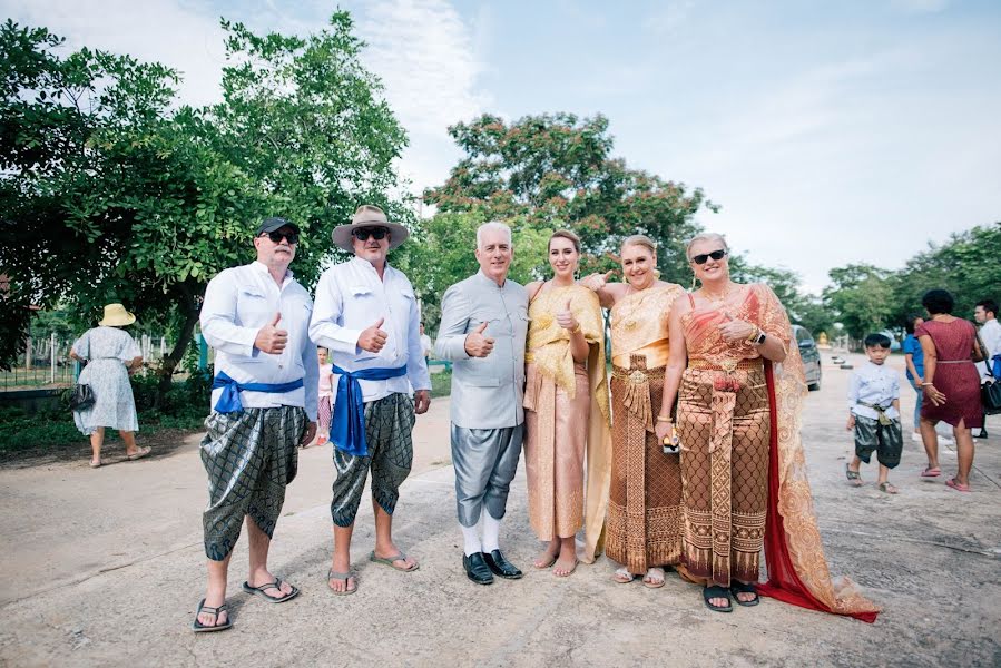 Fotógrafo de bodas Prapol Konjen (tumsuphanphoto). Foto del 8 de septiembre 2020