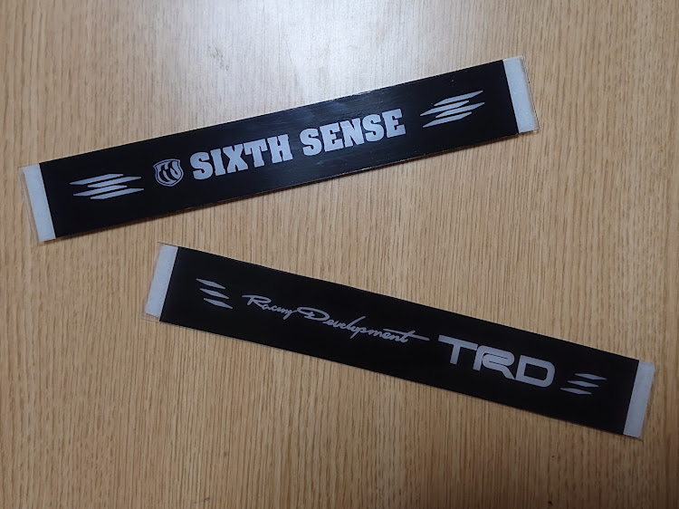 ヴォクシーのハイマウントストップランプ・アクリル板・イルミネーション・ロゴに関するカスタム事例の投稿画像1枚目