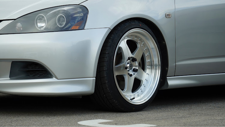 インテグラの車高調整・DC5・dc5 typeS・ホイール交換に関するカスタム事例の投稿画像2枚目