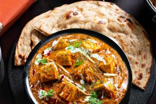 Kadhai Paneer With 2 Paratha