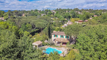 villa à Bagnols-en-Forêt (83)