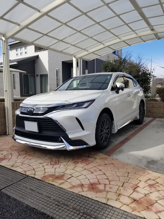 ハリアーの腕時計・ヴェルファイア・神戸に・新年のご挨拶・洗車初めに関するカスタム事例の投稿画像1枚目