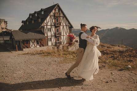 Fotografo di matrimoni Arina Krasnikova (arinak). Foto del 28 maggio 2019