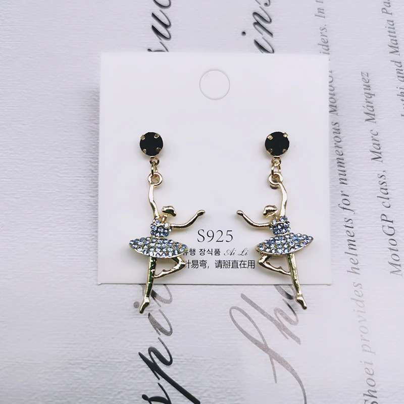 Pearl Southeast Asia Bow dames oorbellen met gouden ster zirkonia. Euro-Koreaanse stijl voor een elegante uitstraling.