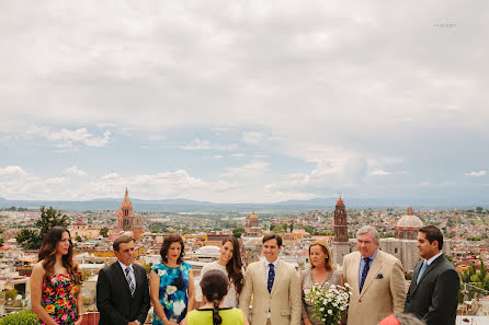 Fotógrafo de casamento Víctor Carrete (victorcarrete). Foto de 13 de outubro 2023