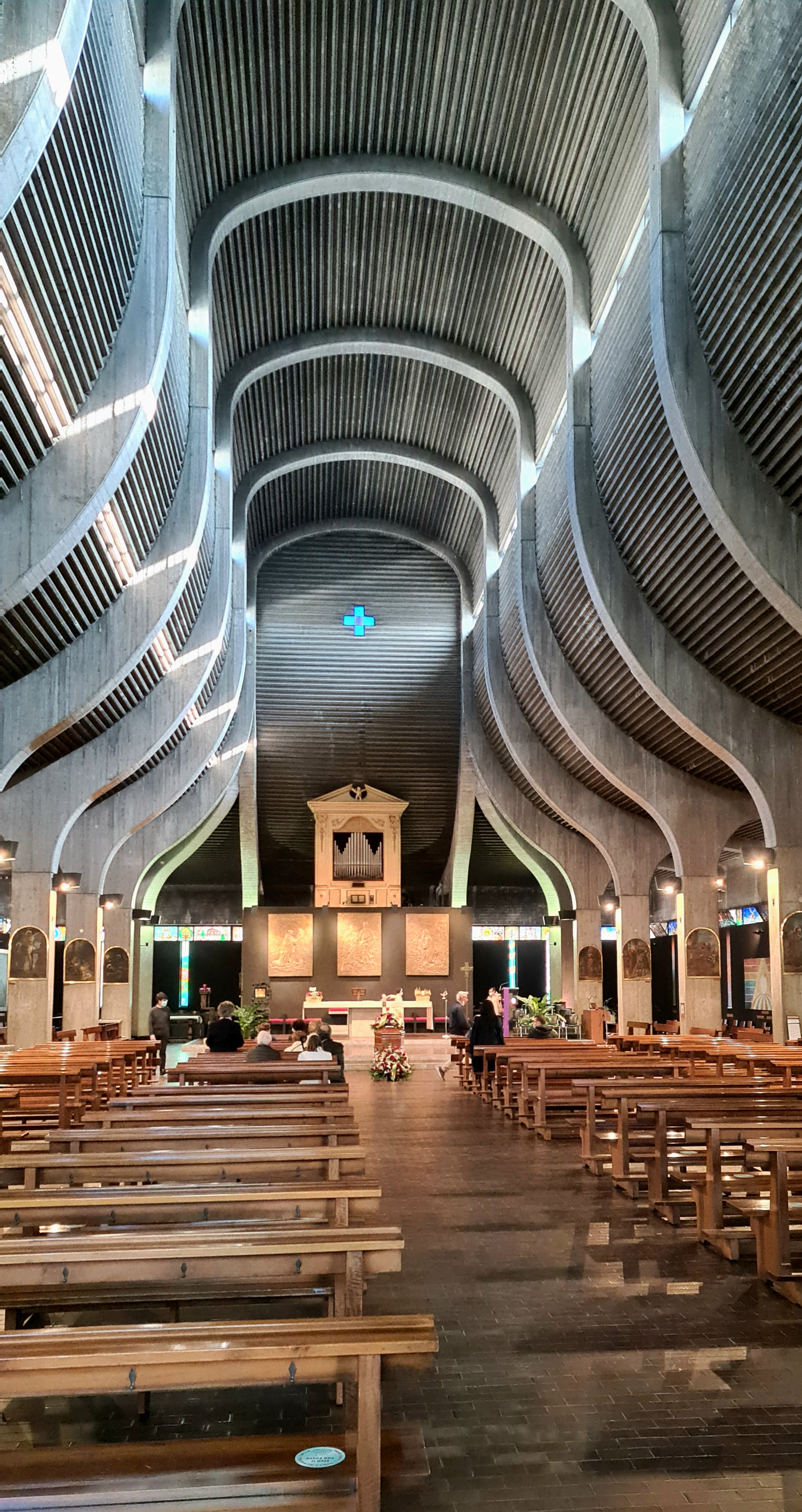 Travi ecclesiastiche di Giuseppe Nicosia © Paullum